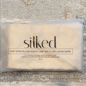 Silked Satin Pillow Sleeve in Cream — Gentle Hair & Skin Care